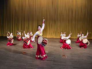 Danse folklorique 1