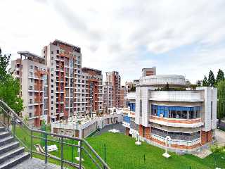 Le quartier d’habitation mansardée au bord de la rivière Pothong 2