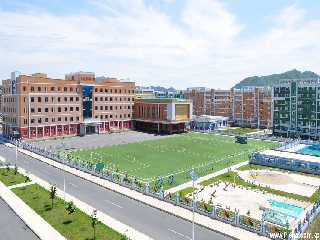 은정구역 위성초급중학교
